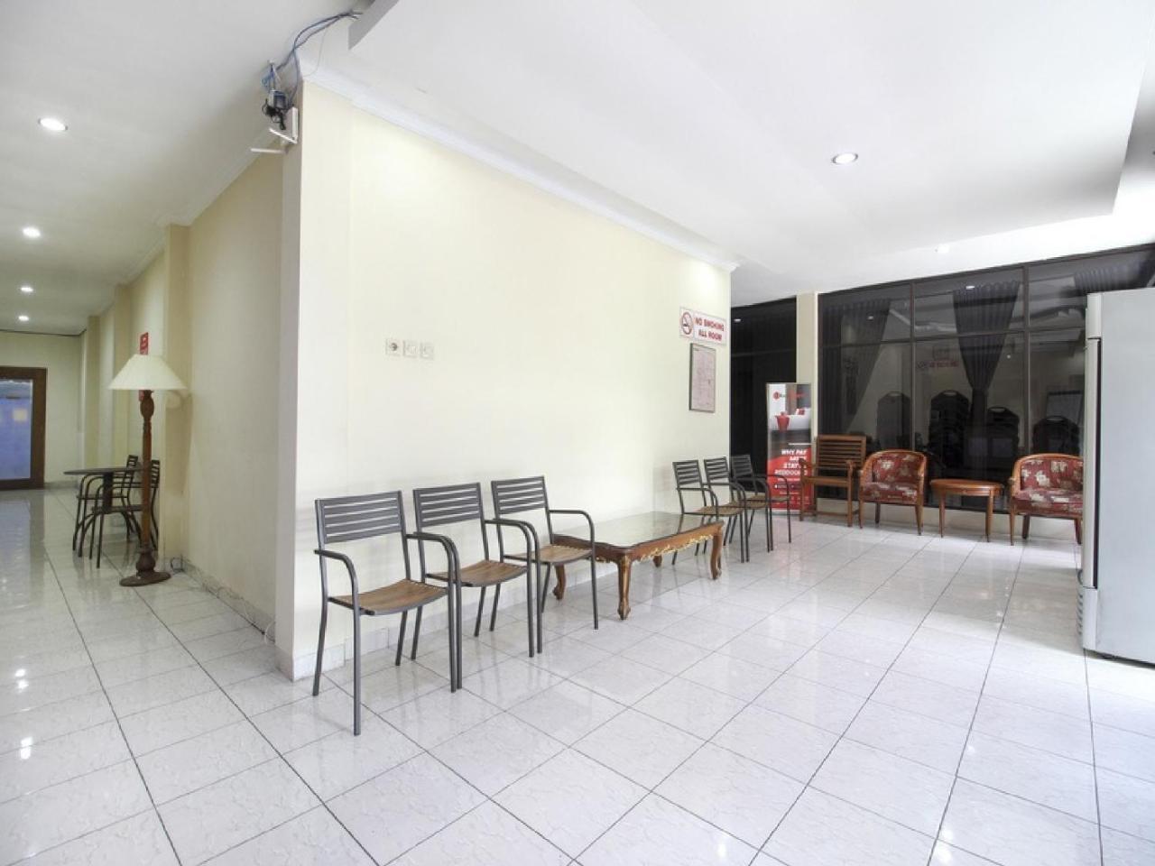 Reddoorz Plus Near Stadion Mandala Krida Yogyakarta Extérieur photo