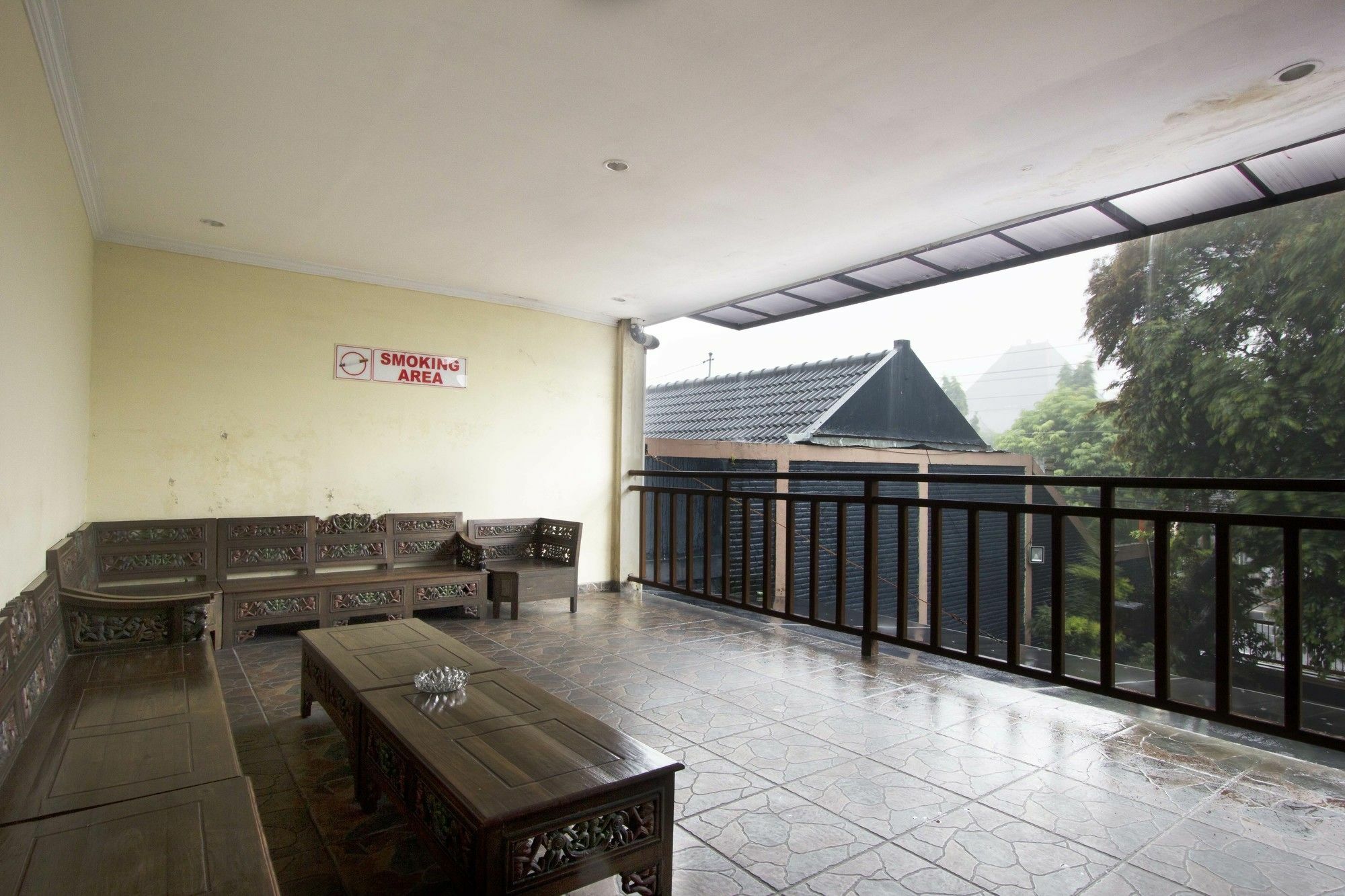 Reddoorz Plus Near Stadion Mandala Krida Yogyakarta Extérieur photo