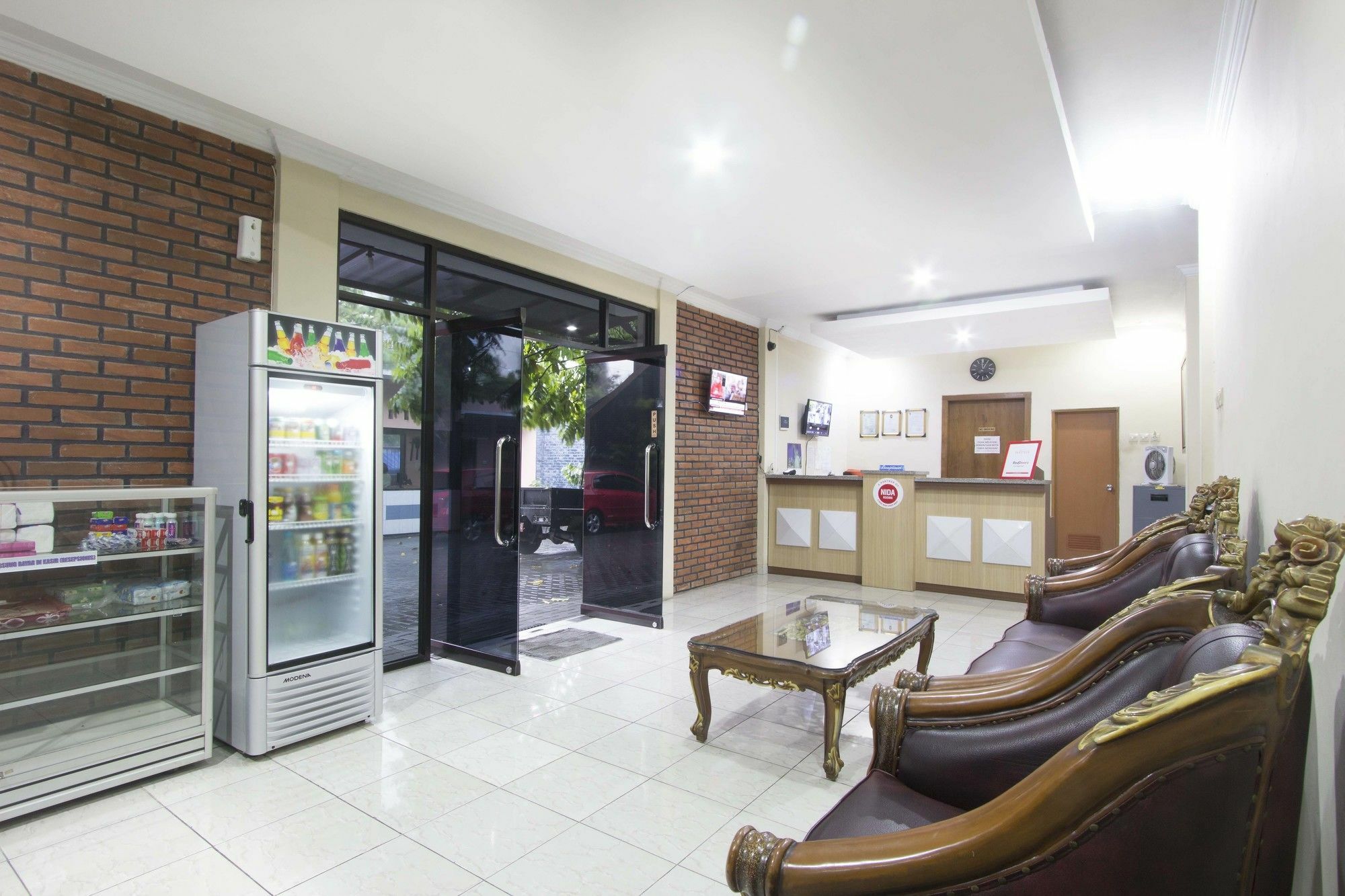 Reddoorz Plus Near Stadion Mandala Krida Yogyakarta Extérieur photo